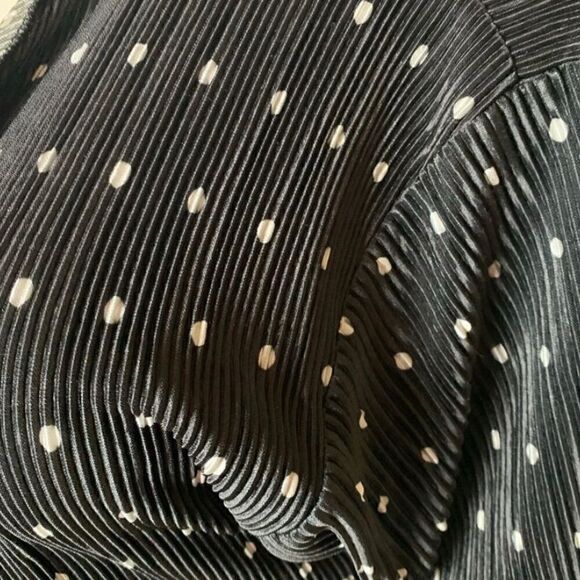 🔮LULAROE | Black Polka Dot Ribbed Kimono - Picture 2 of 4